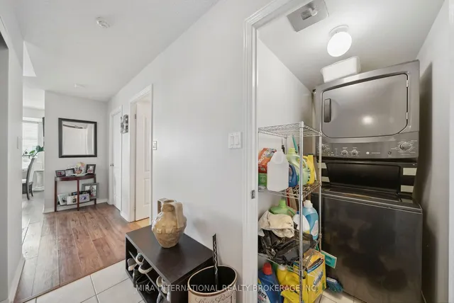 Additional property image - 2772 keele St Unit 713