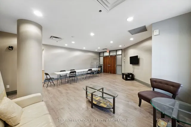 Additional property image - 2772 keele St Unit 713