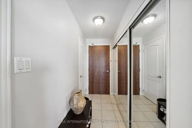 Additional property image - 2772 keele St Unit 713