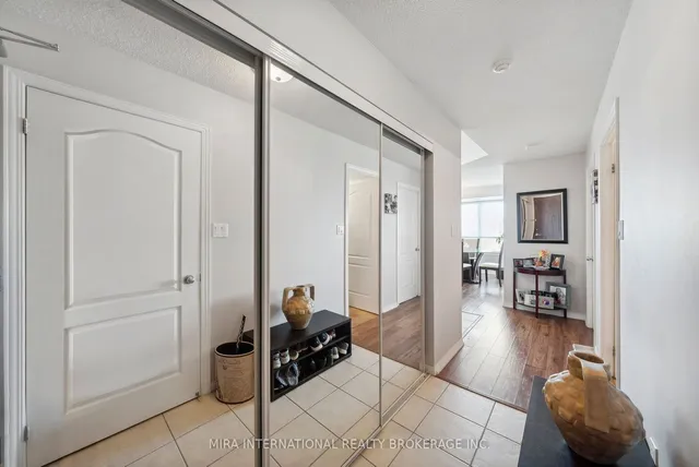 Additional property image - 2772 keele St Unit 713