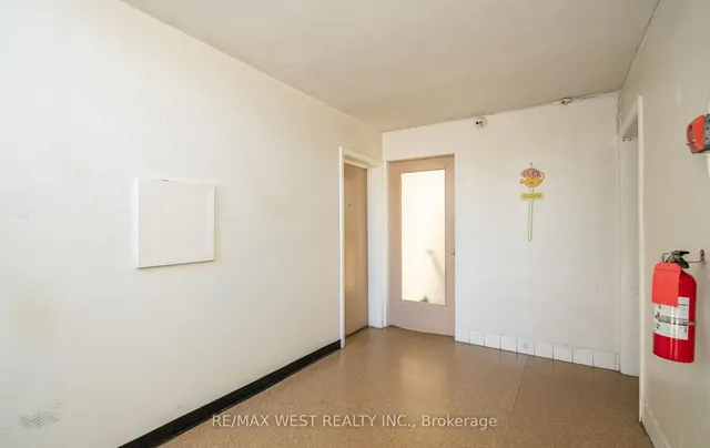 Additional property image - 1 Bexley Cres