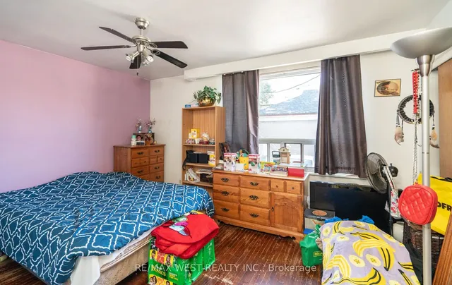 Additional property image - 1 Bexley Cres