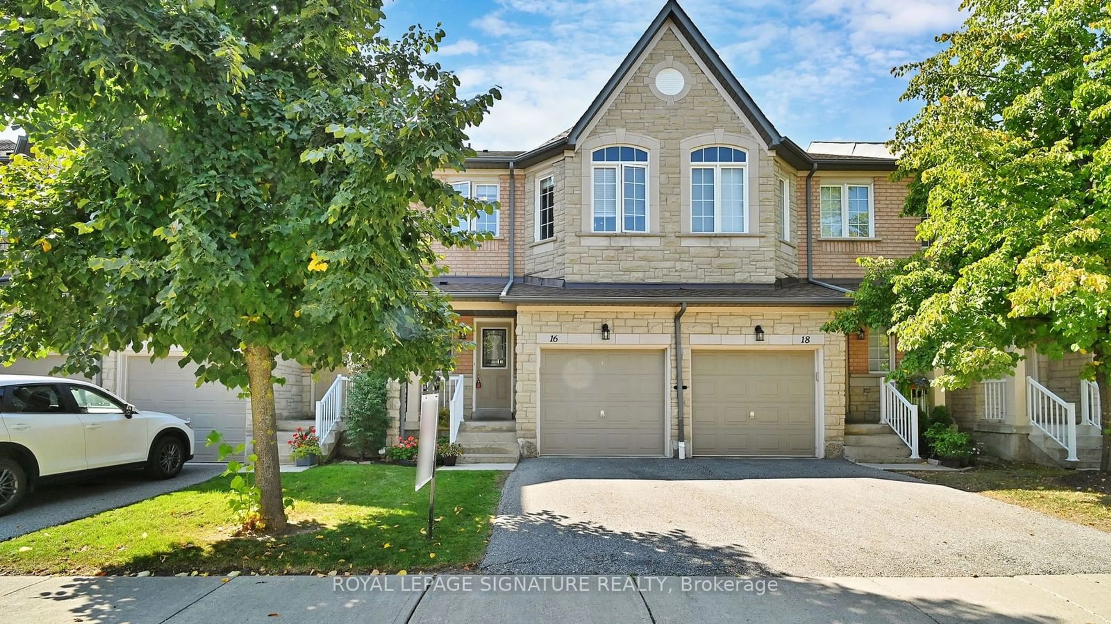 A pic from exterior of the house or condo, cottage for 5260 McFarren Blvd #16, Mississauga Ontario L5M 7J1