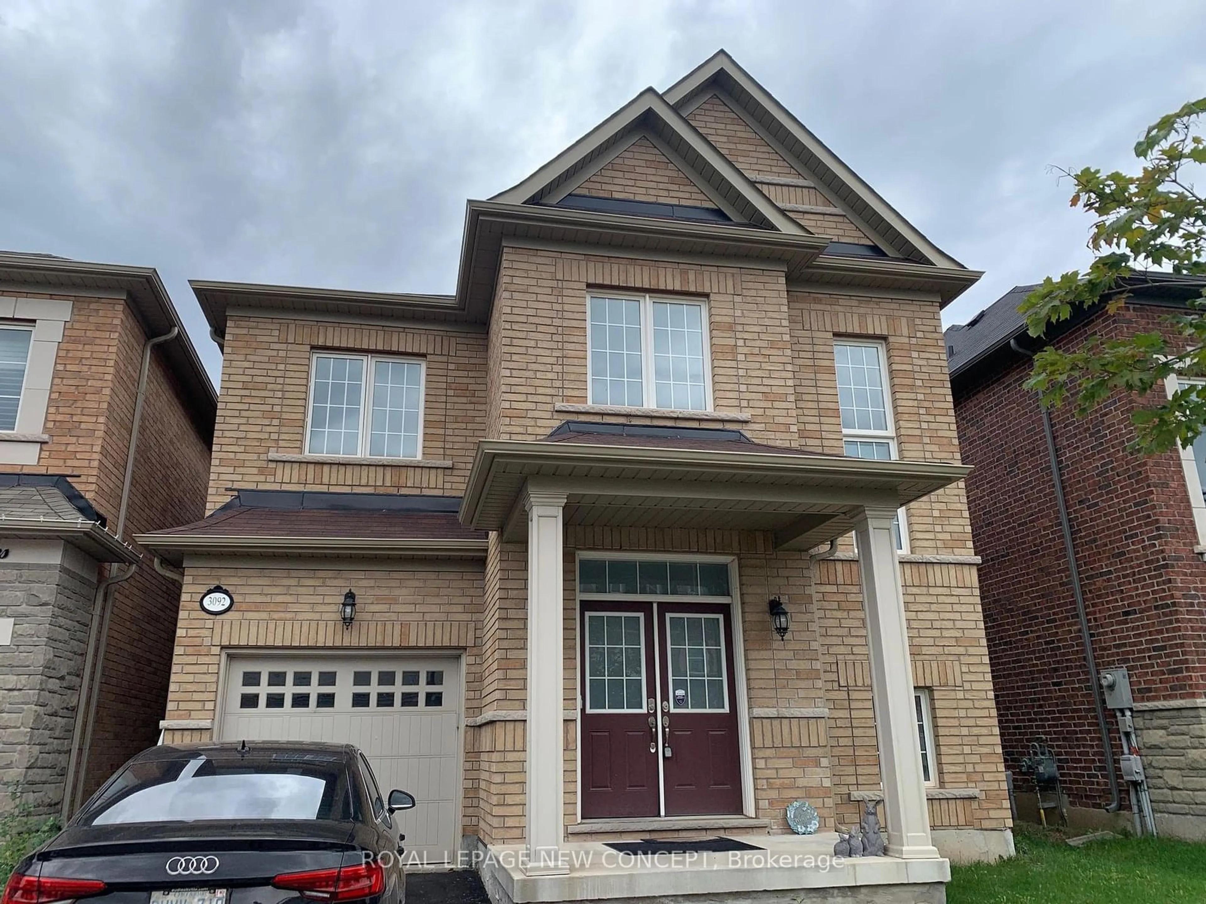 Home with brick exterior material for 3092 Hibiscus Gdns, Oakville Ontario L6M 4M2