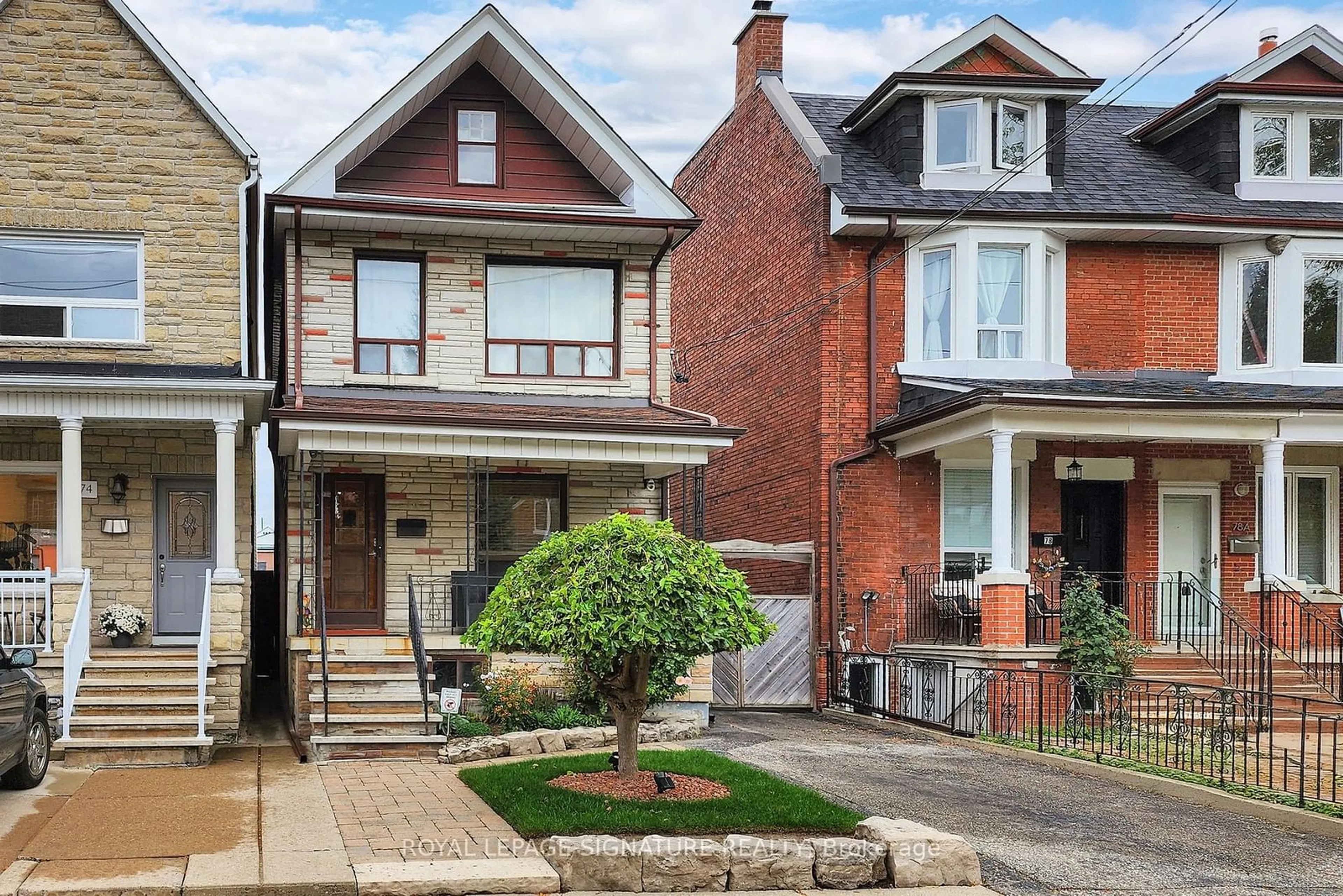 Home with brick exterior material for 76 Westmoreland Ave, Toronto Ontario M6H 2Z7