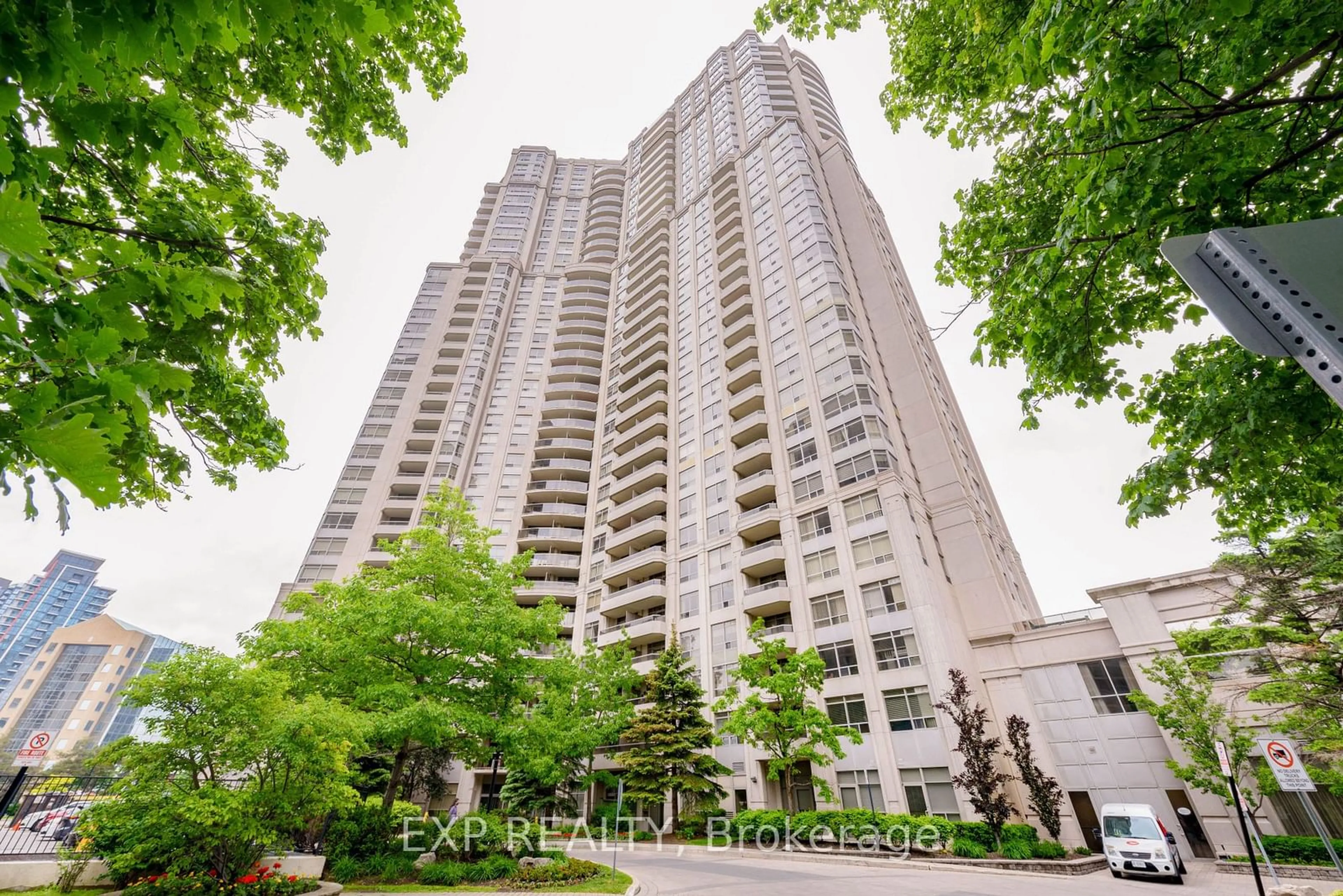 A pic from exterior of the house or condo for 35 Kingsbridge Garden Circ #3205, Mississauga Ontario L5R 3Z5