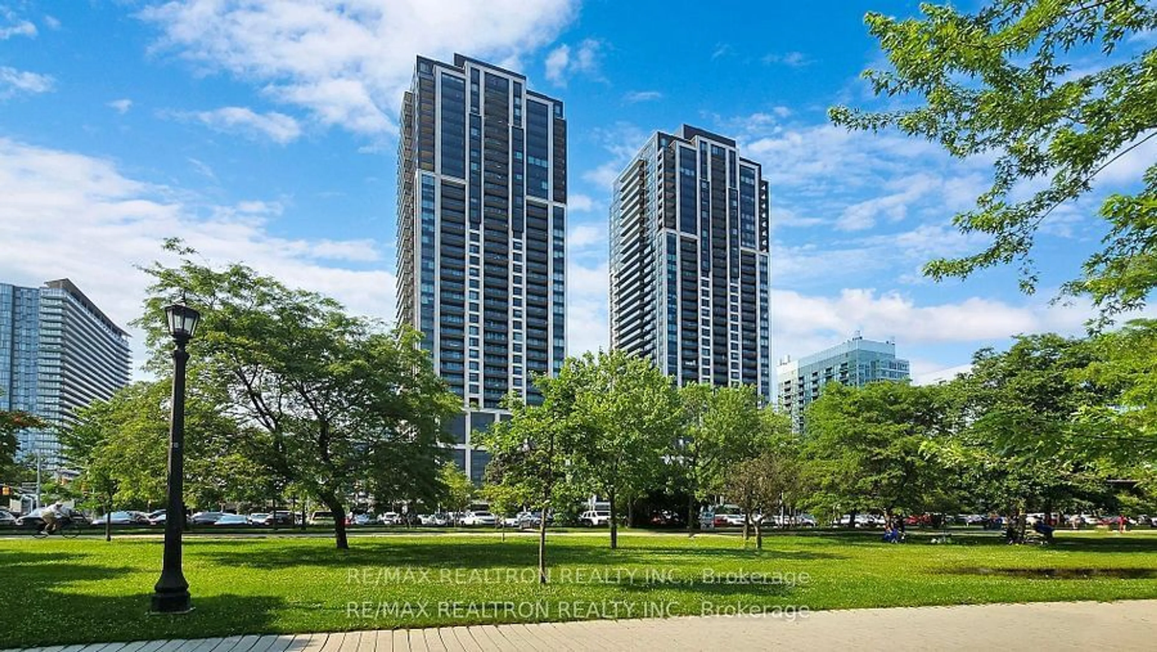 A pic from exterior of the house or condo for 1928 Lake Shore Blvd #1602, Toronto Ontario M6S 1A1