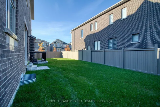 Additional property image - 11 Jura Cres