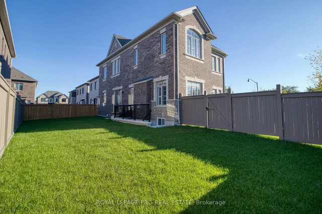 Additional property image - 11 Jura Cres