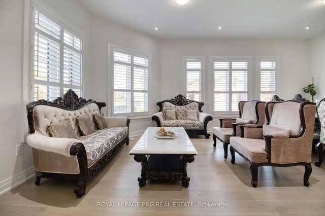 Additional property image - 11 Jura Cres