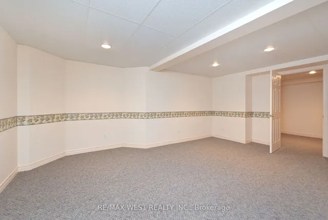Additional property image - 1 Wellford Gate