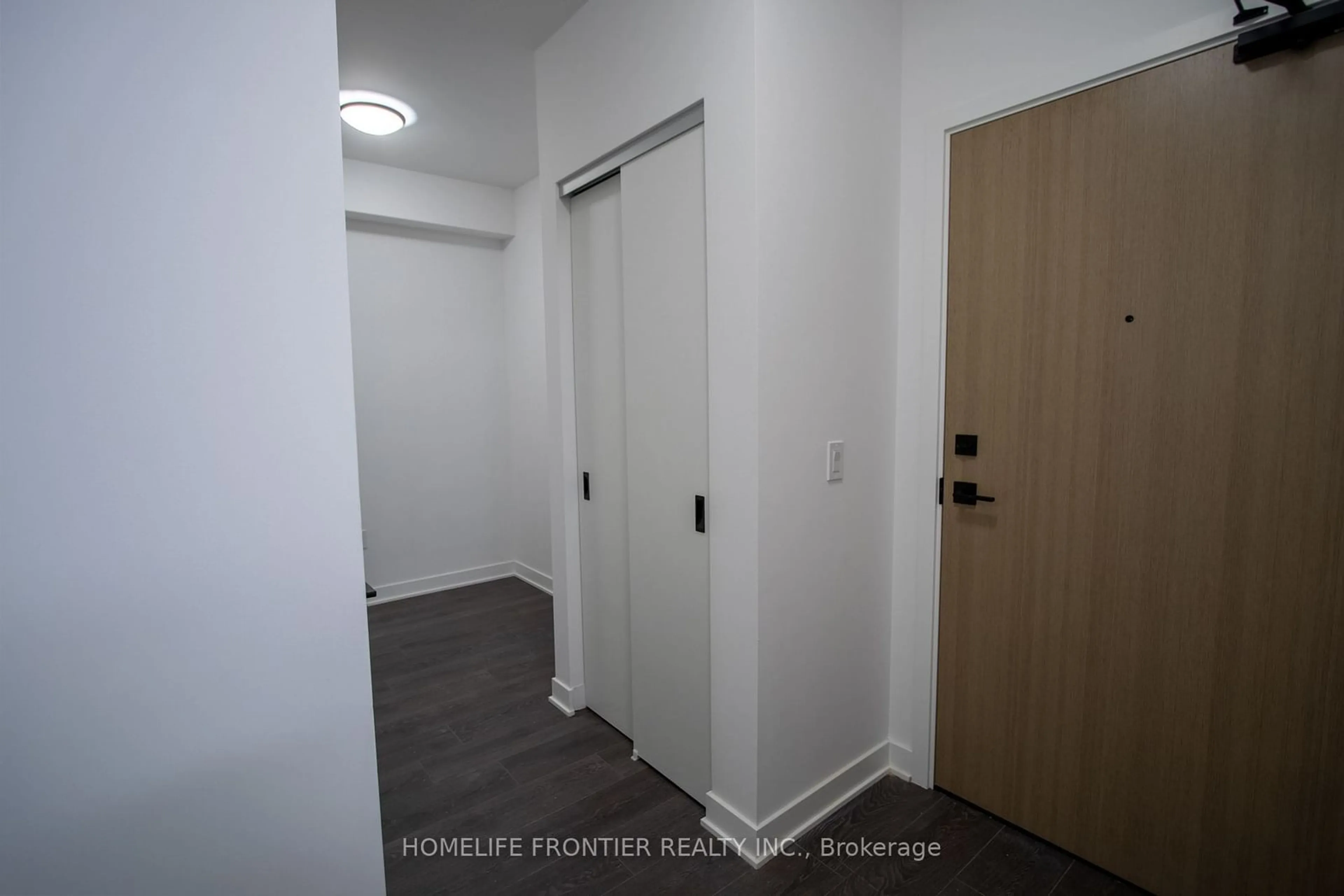 Indoor foyer for 36 Zorra St #211, Toronto Ontario M8Z 4Z7