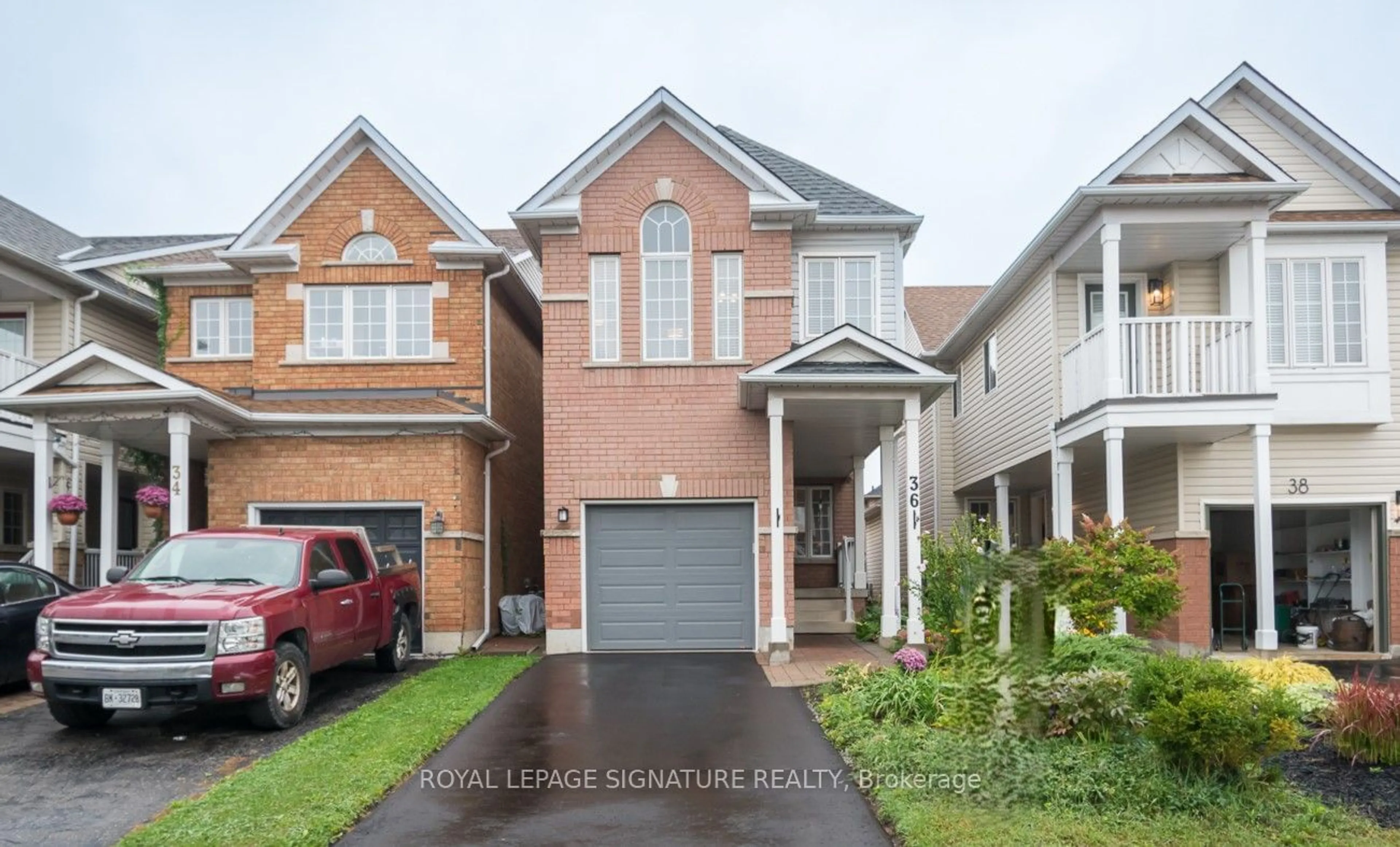 Frontside or backside of a home for 36 Dills Cres, Milton Ontario L9T 5P9