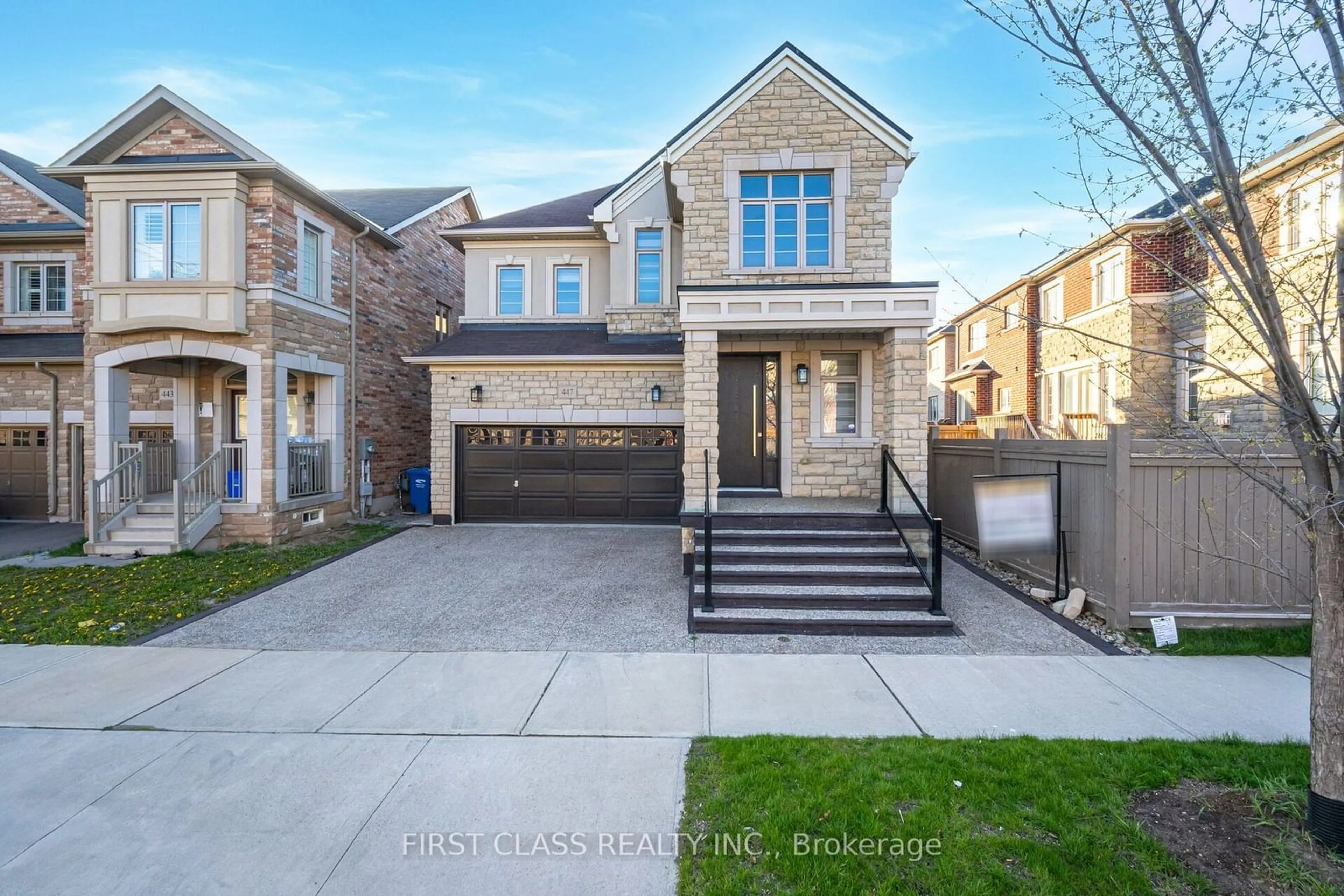 Frontside or backside of a home for 447 George Ryan Ave, Oakville Ontario L6H 0S3