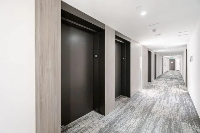 220 Missinnihe Way #1307, Mississauga 4