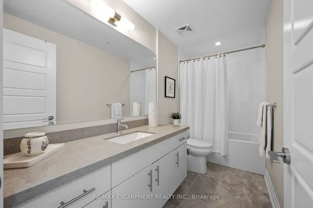 Additional property image - 2025 Maria St Unit 1508