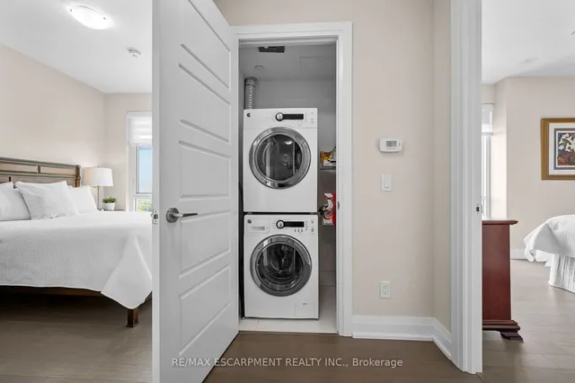 Additional property image - 2025 Maria St Unit 1508
