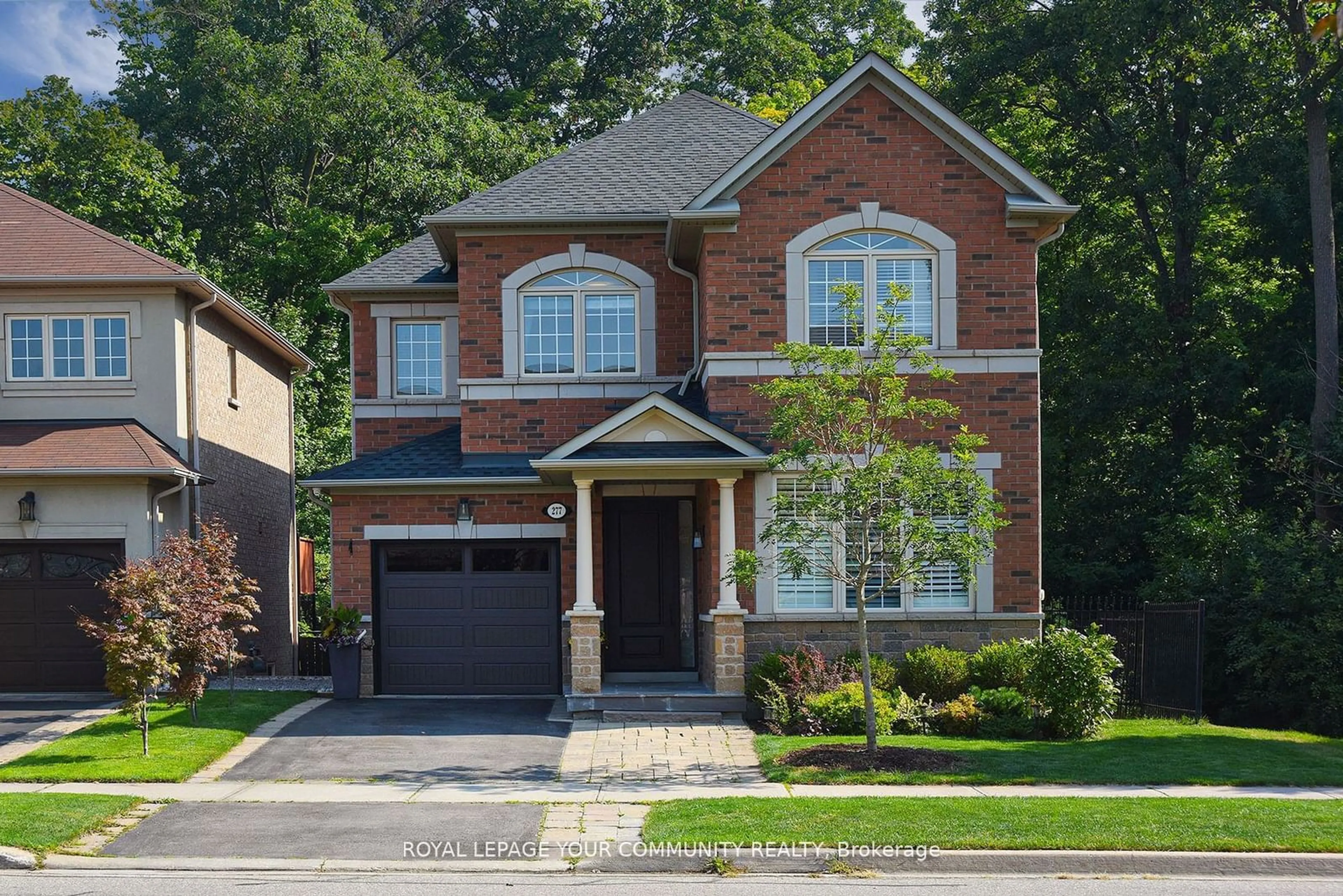 Home with brick exterior material for 277 Creek Path Ave, Oakville Ontario L6L 6T8