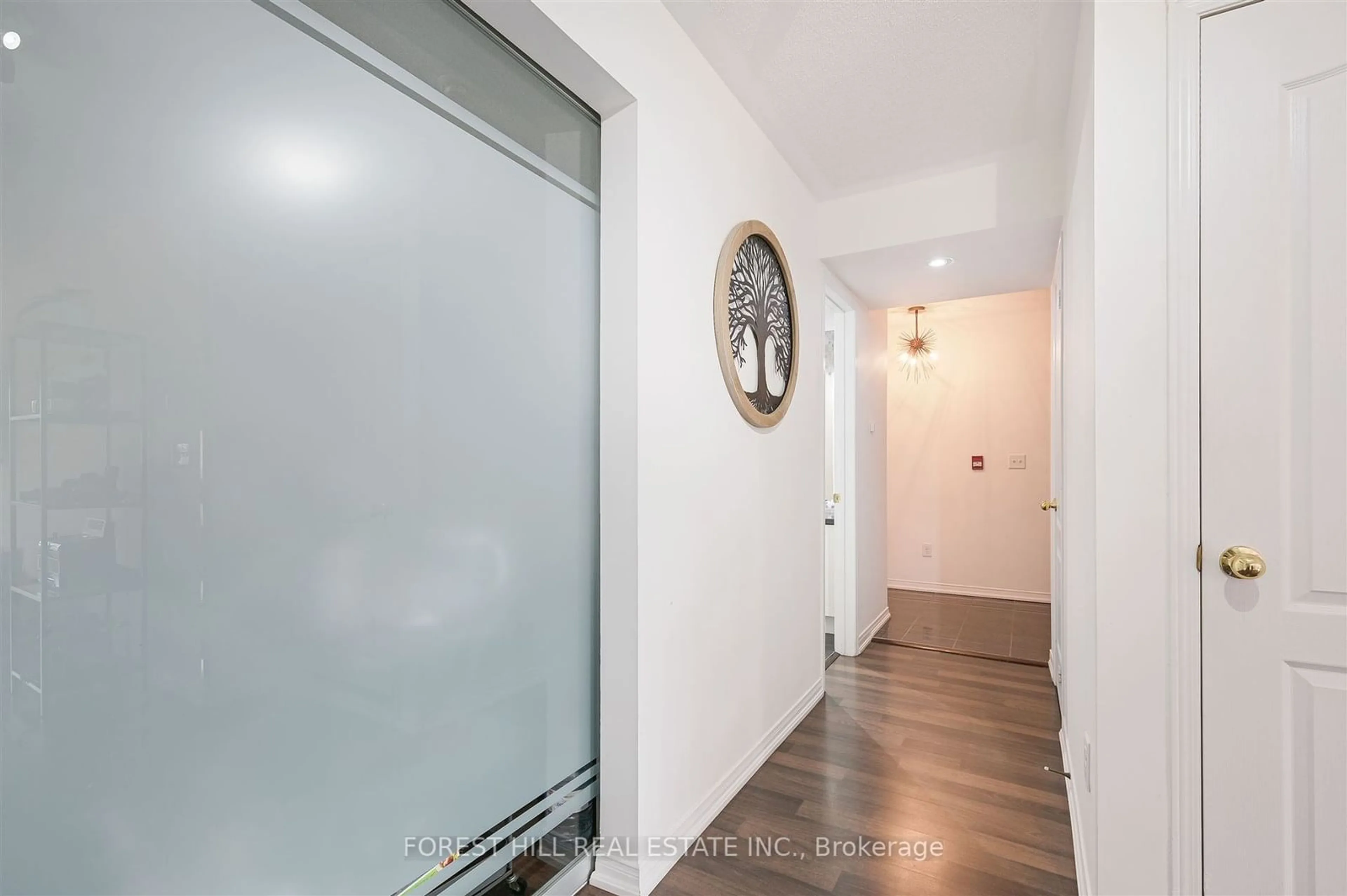 Indoor entryway, not visible floor for 141 Isaac Devins Blvd #6, Toronto Ontario M9M 0C4