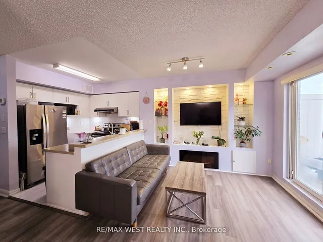 Additional property image - 3025 Finch Ave Unit 2035