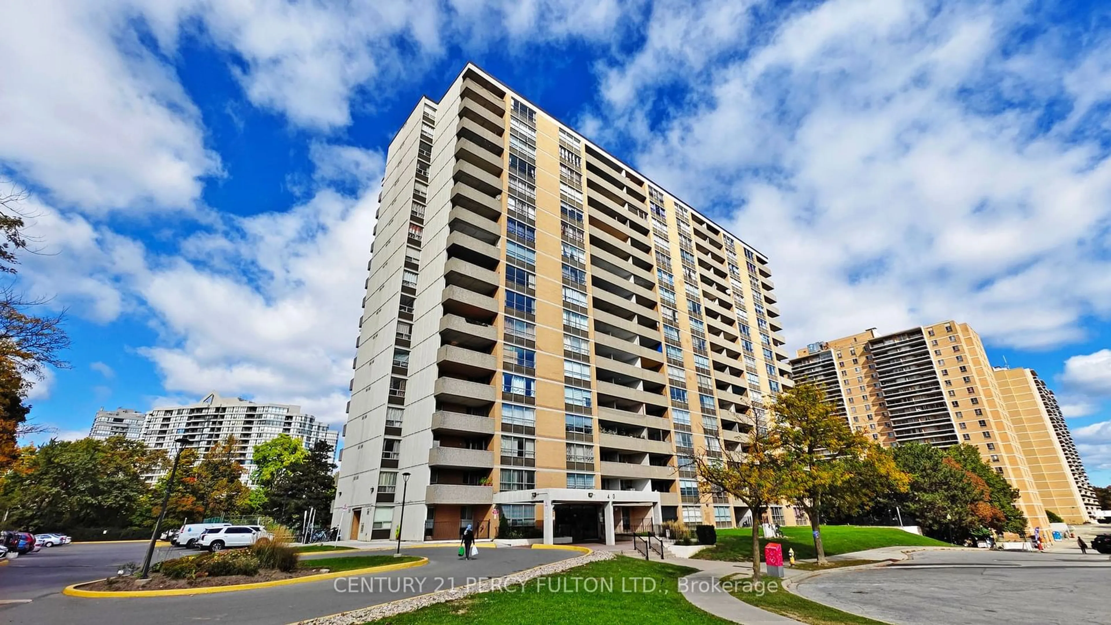 A pic from exterior of the house or condo, the front or back of building for 40 Panorama Crt #106, Toronto Ontario M9V 4M1