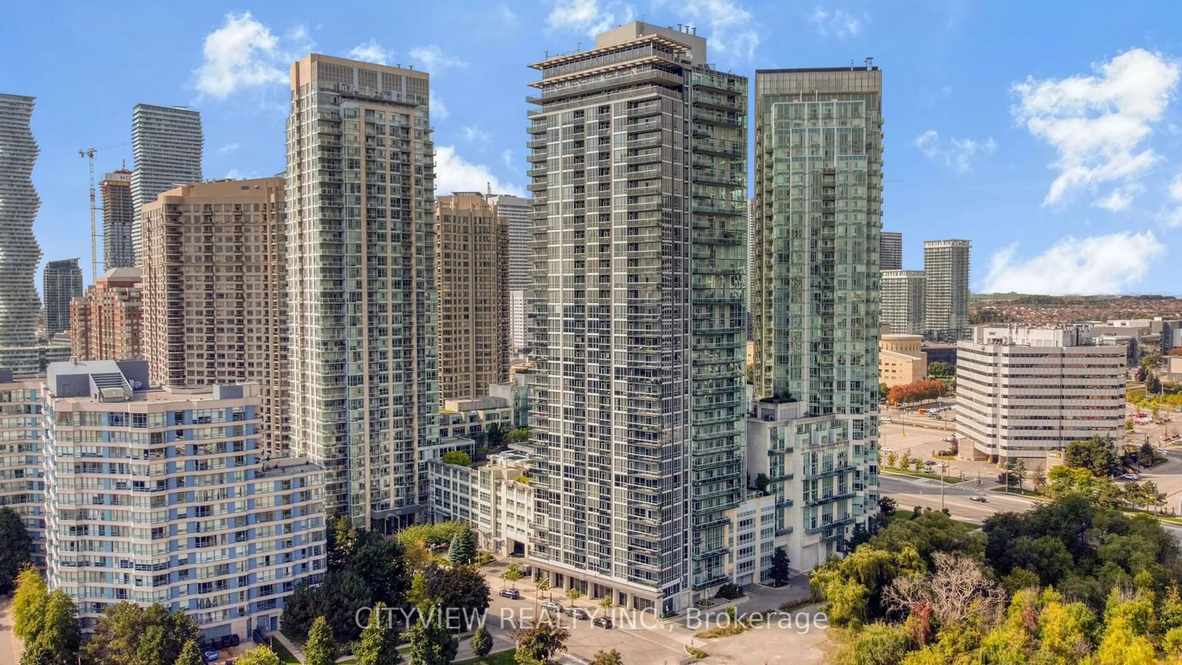 A pic from exterior of the house or condo, the view of city buildings for 223 Webb Dr #2108, Mississauga Ontario L5B 0E8