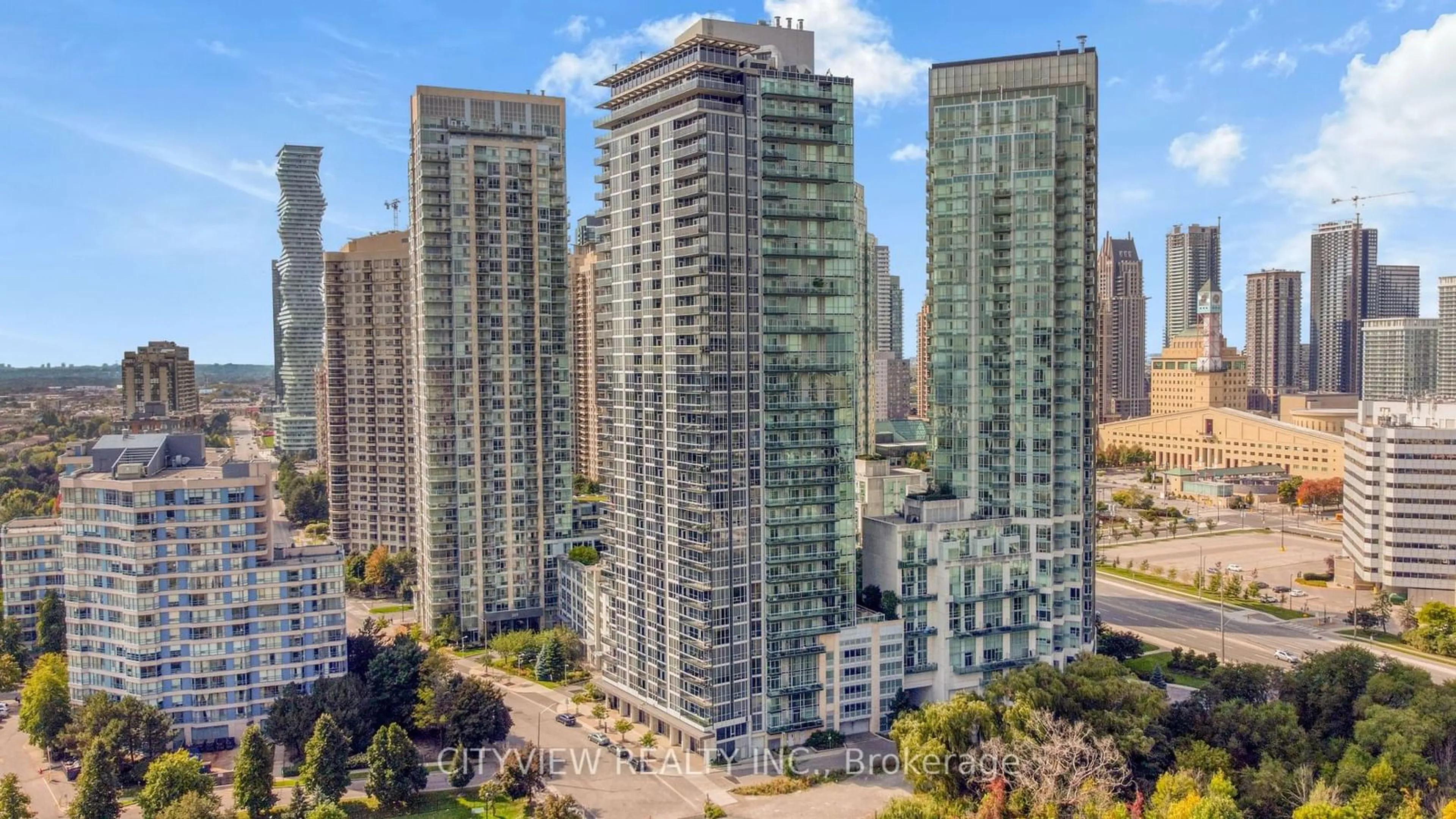 A pic from exterior of the house or condo, the view of city buildings for 223 Webb Dr #2108, Mississauga Ontario L5B 0E8