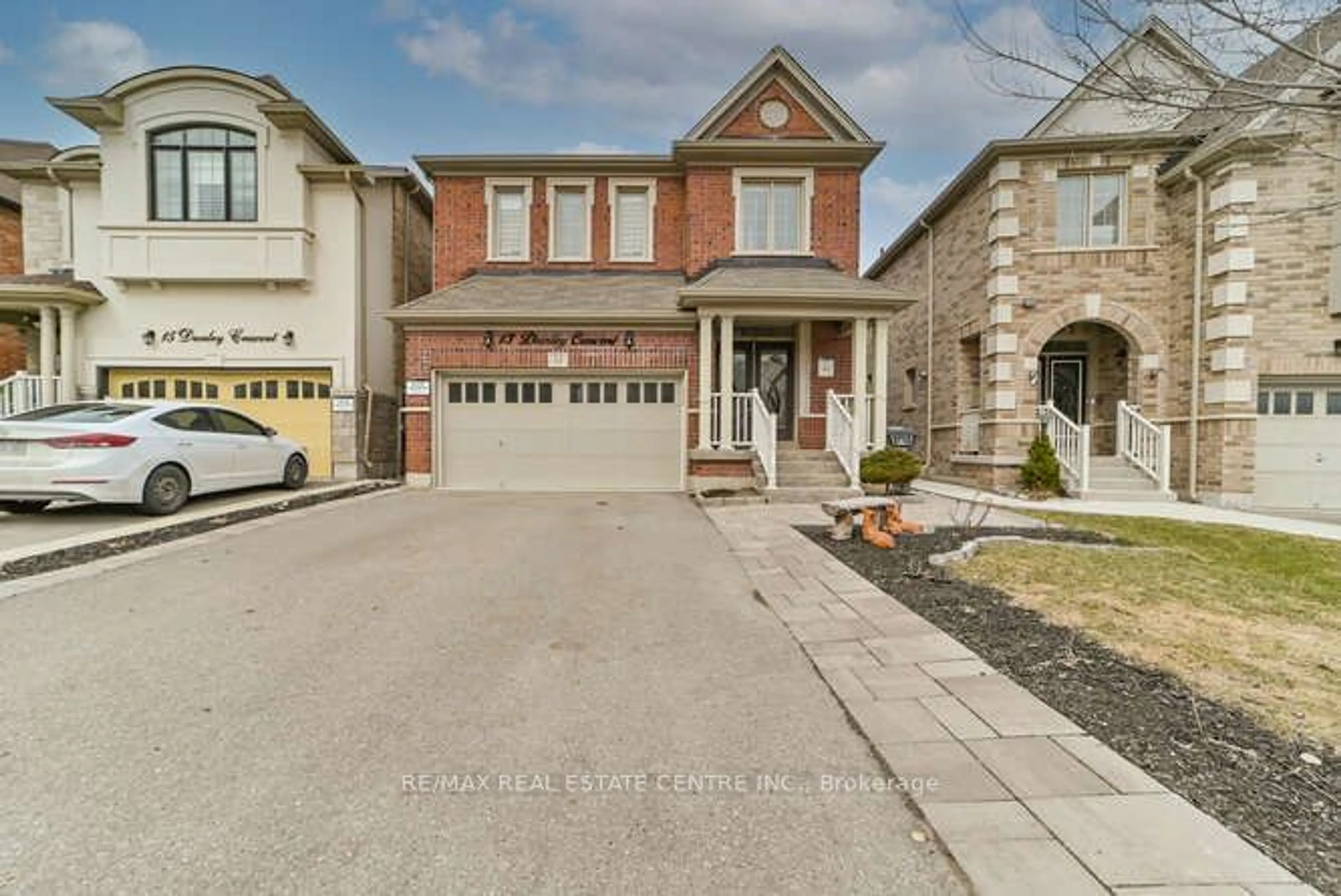 Frontside or backside of a home for 13 Dunley Cres, Brampton Ontario L6X 5K3