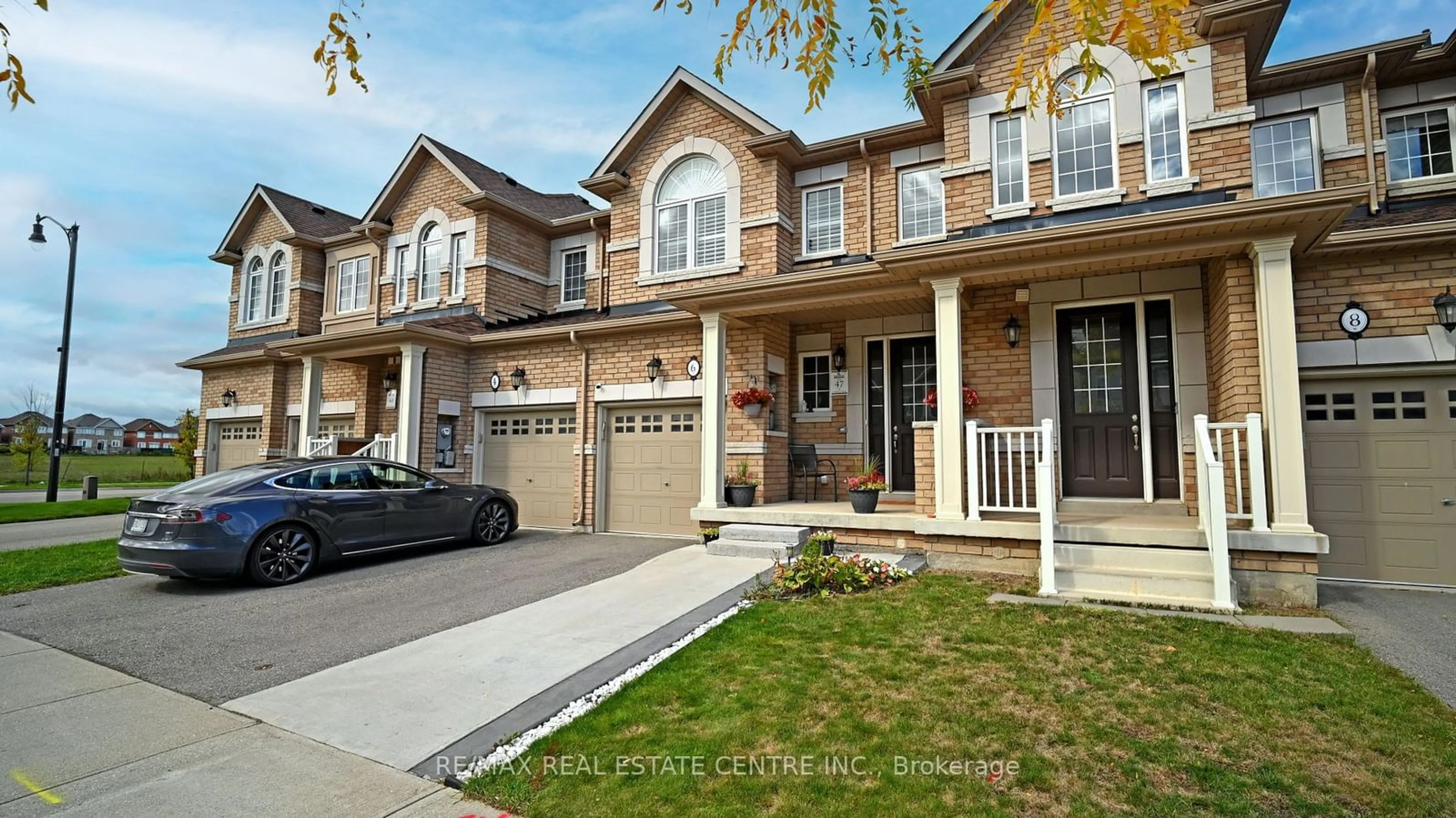 A pic from exterior of the house or condo for 6 Kempsford Cres, Brampton Ontario L7A 4M6