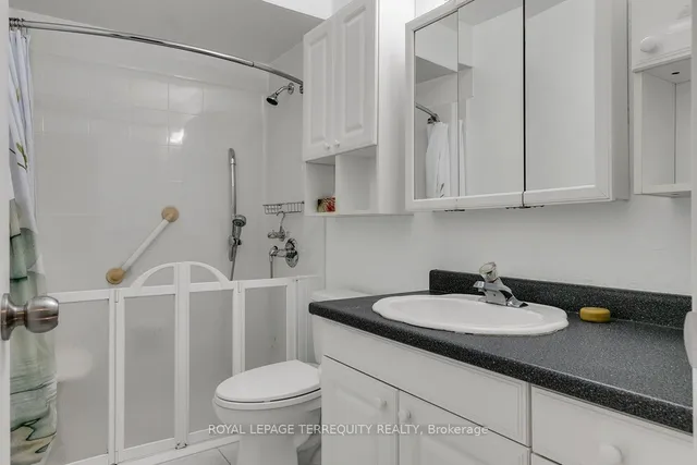 Additional property image - 705 Burnhamthorpe Rd Unit 77