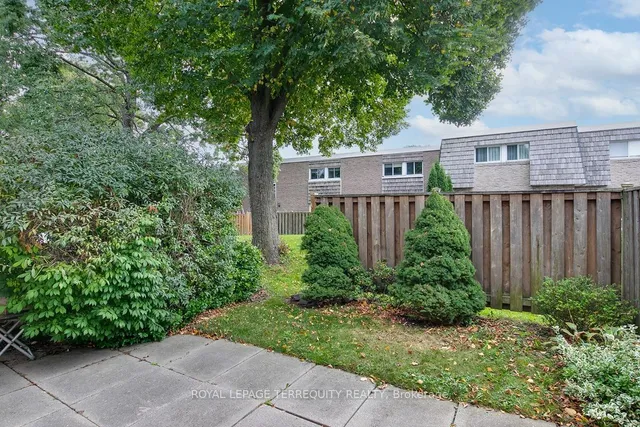 Additional property image - 705 Burnhamthorpe Rd Unit 77