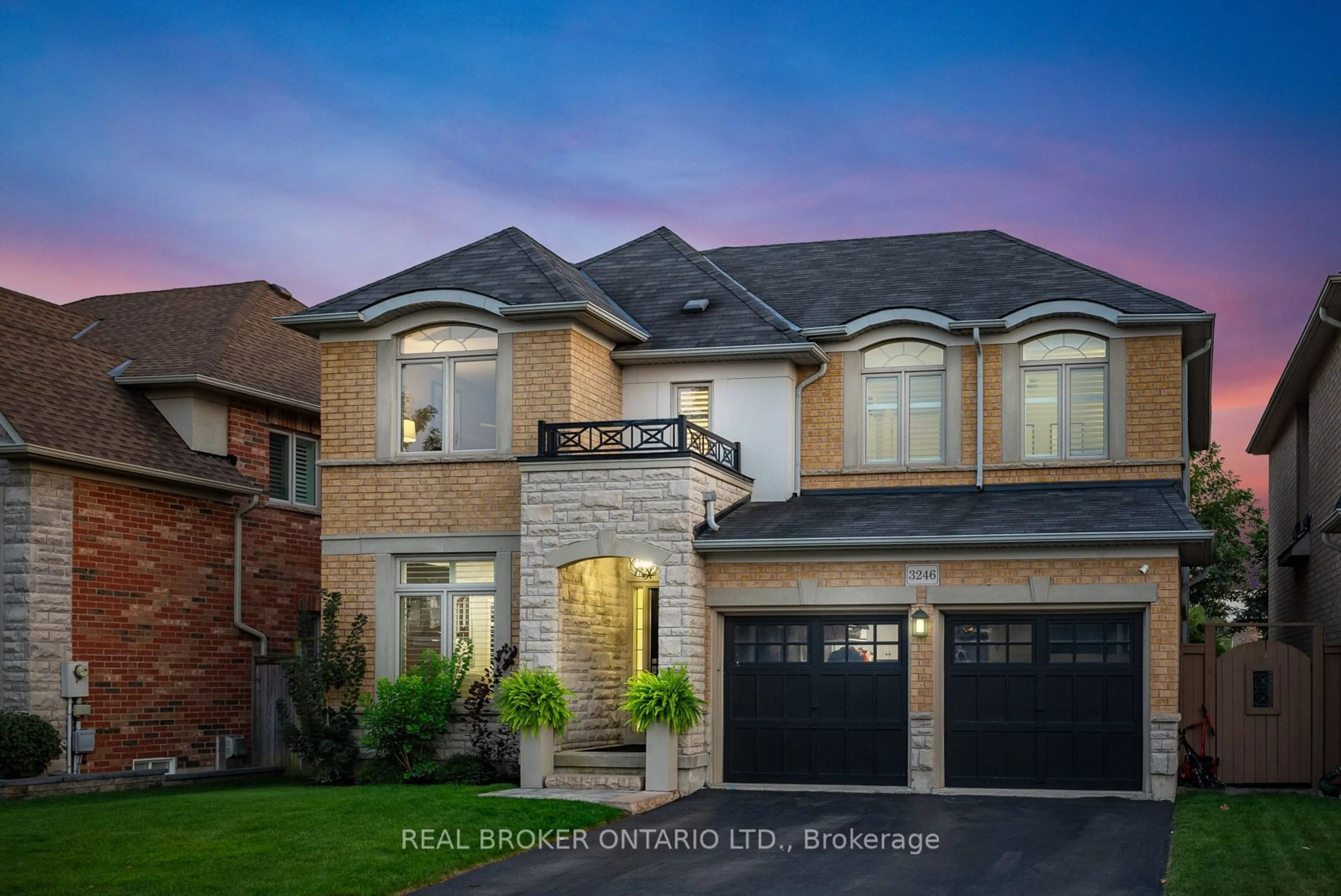 Home with brick exterior material for 3246 Sharp Rd, Burlington Ontario L7M 0J4