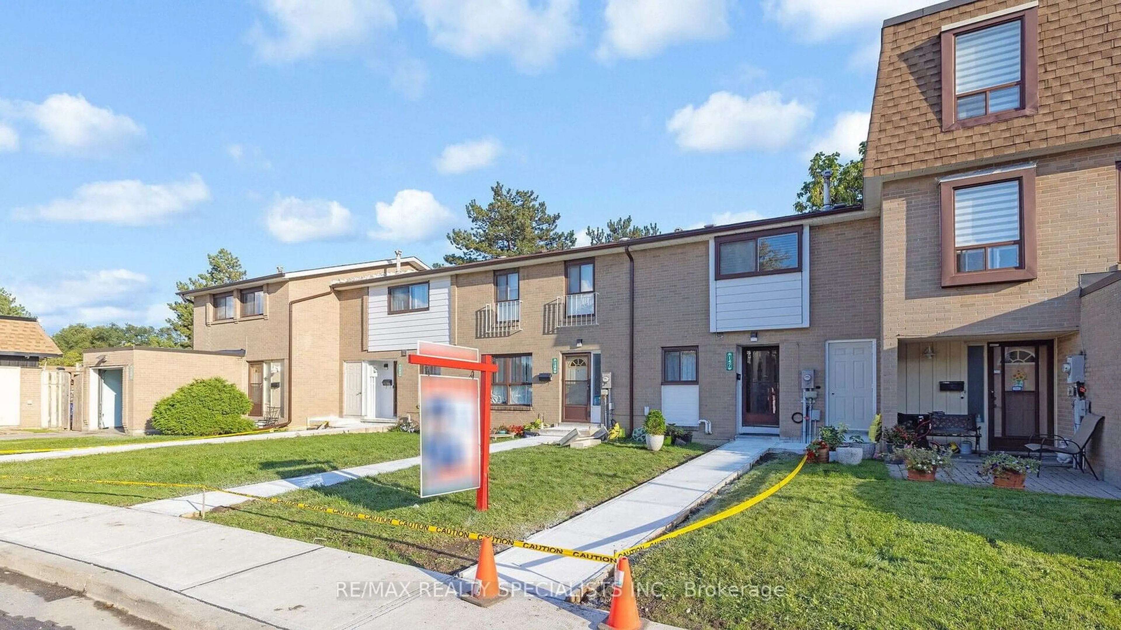 A pic from exterior of the house or condo, the street view for 147 Fleetwood Cres, Brampton Ontario L6T 2E6