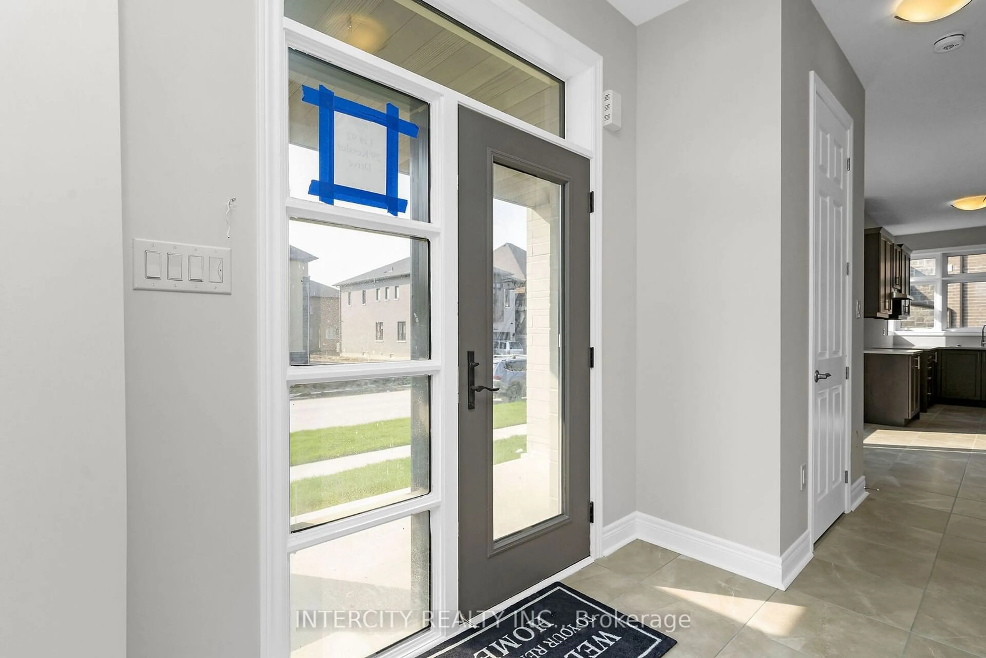 Indoor entryway for 29 Kessler Dr #Lot 92, Brampton Ontario L6R 4G2