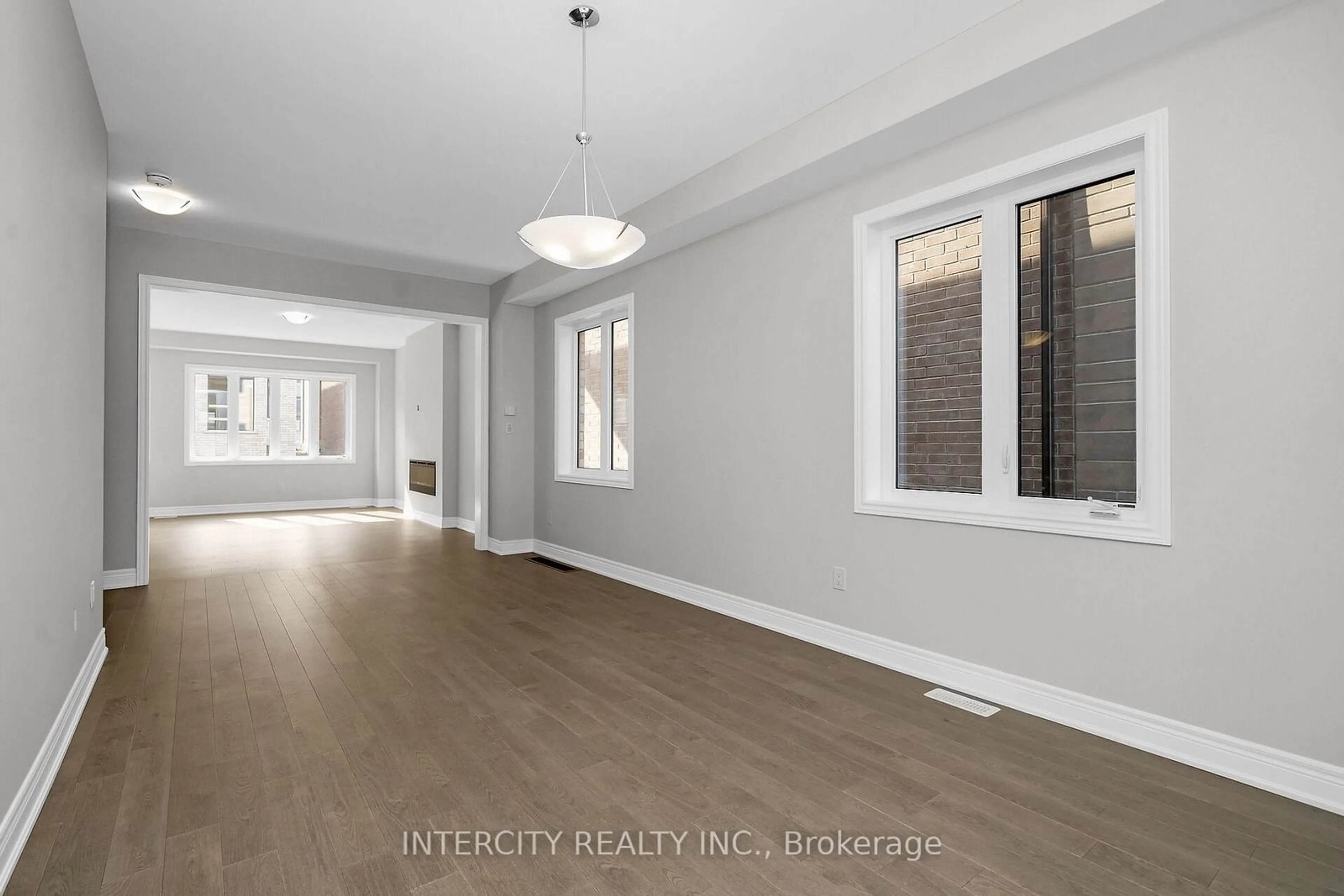 Indoor entryway for 74 Claremont Dr #Lot 165, Brampton Ontario L6R 4G2