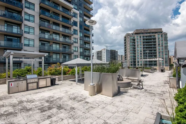 Additional property image - 35 Fontenay Crt Unit 1207