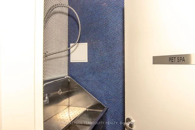 Additional property image - 35 Fontenay Crt Unit 1207