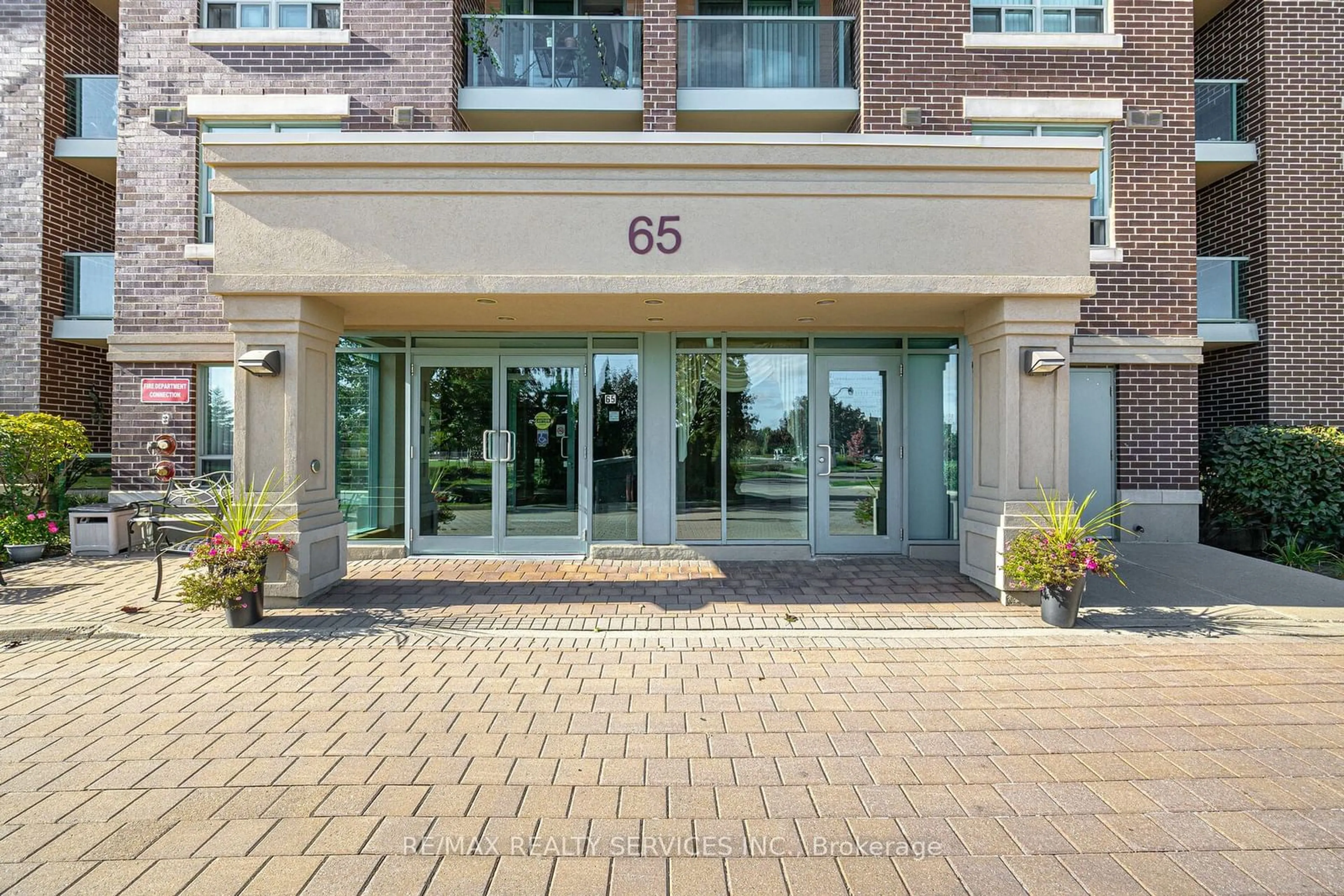 Indoor foyer, unknown floor for 65 Via Rosedale #318, Brampton Ontario L6R 3N8