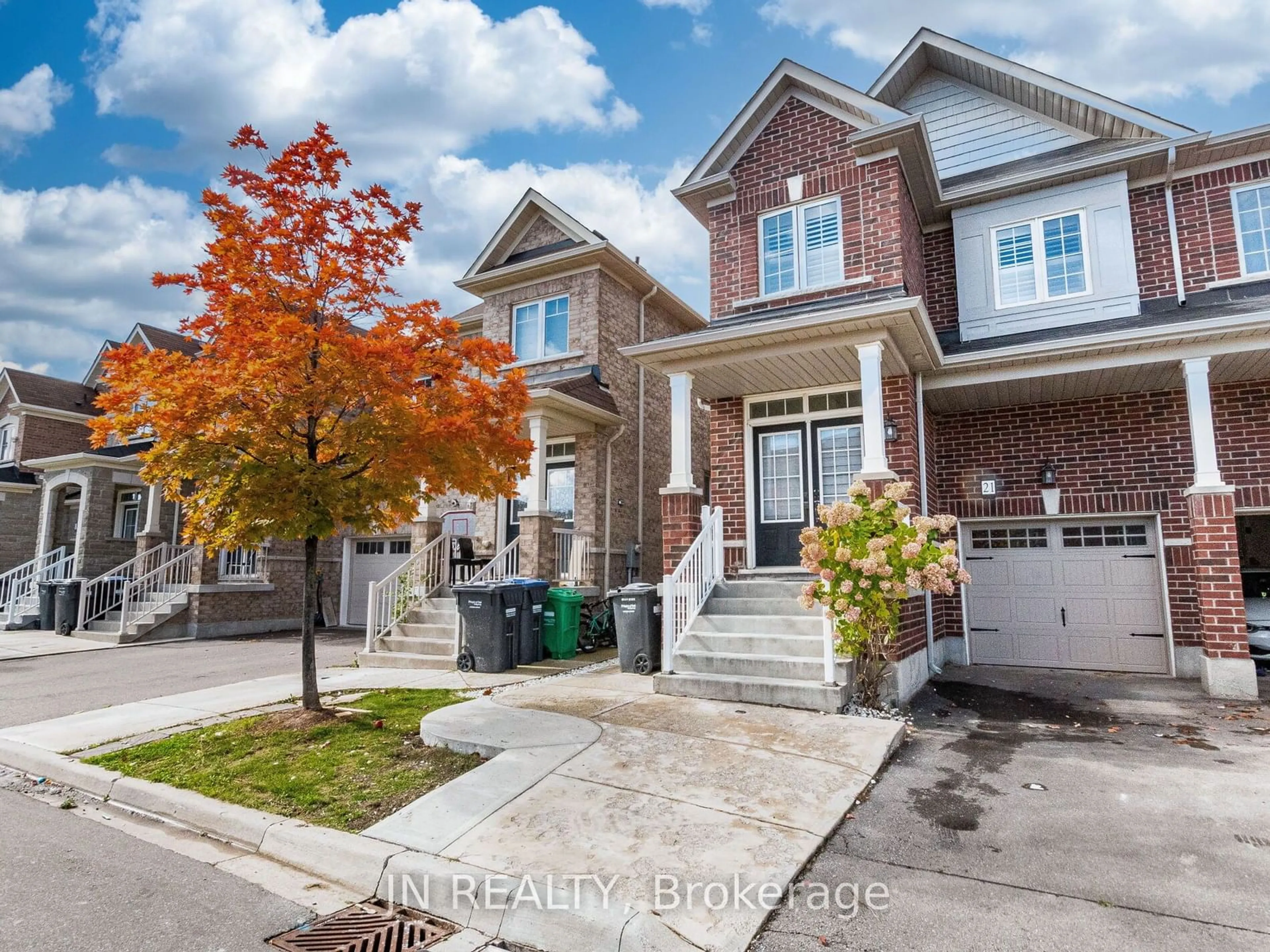 Home with brick exterior material for 21 BAFFIN Cres, Brampton Ontario L7A 4K7