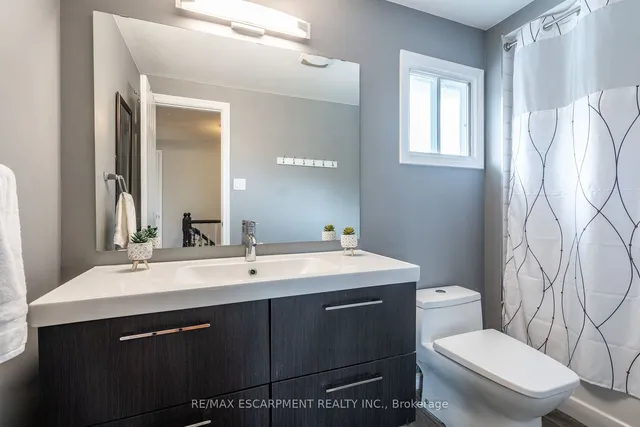 Additional property image - 2083 Edgebank Crt