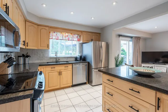 Additional property image - 2083 Edgebank Crt