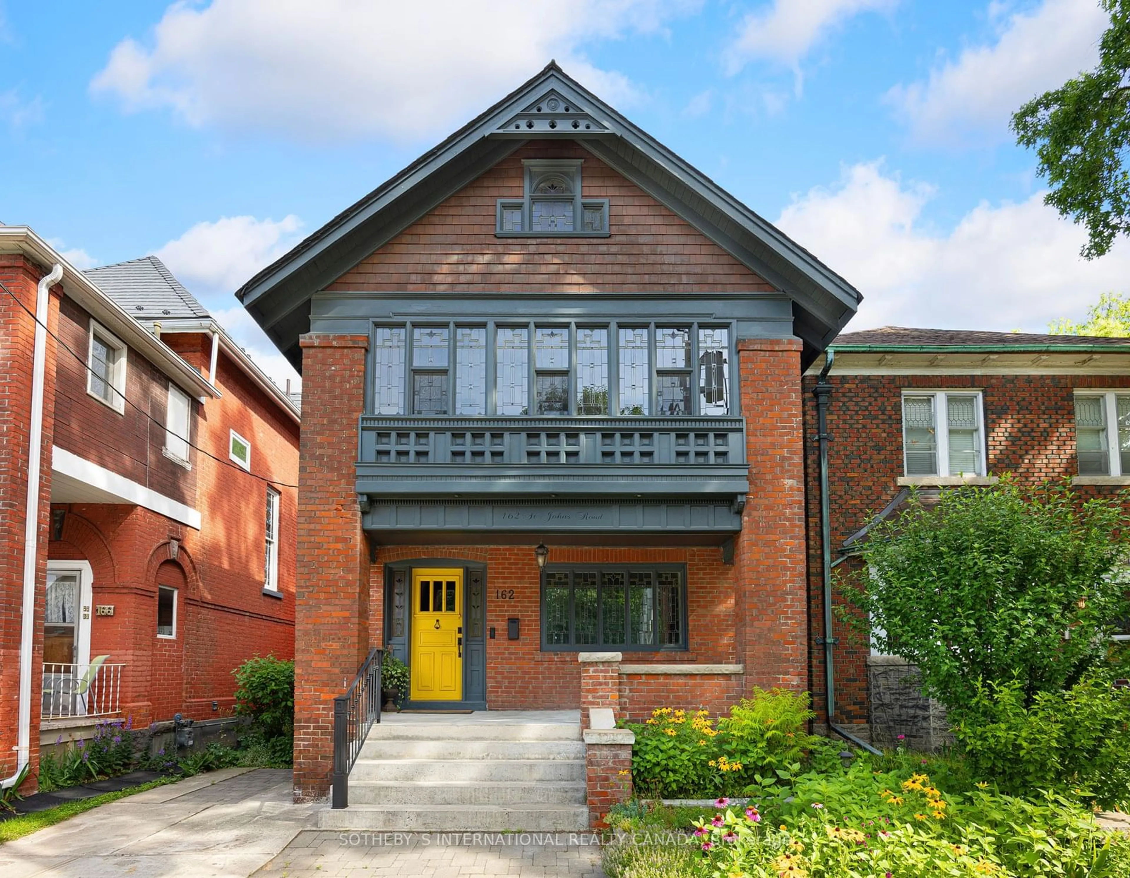 Home with brick exterior material for 162 St Johns Rd, Toronto Ontario M6P 1T9