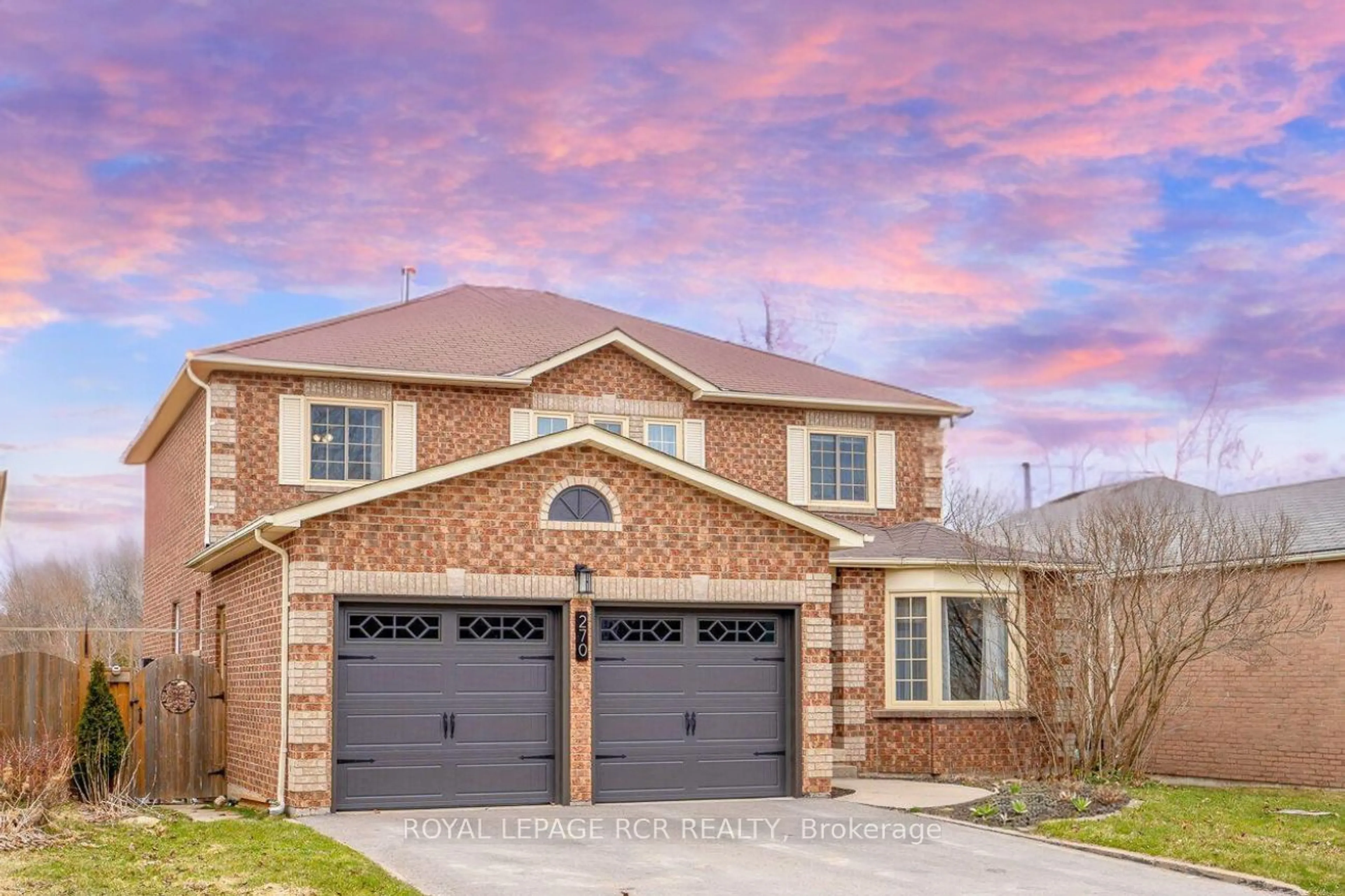 Home with brick exterior material for 270 Lisa Marie Dr, Orangeville Ontario L9W 4P4