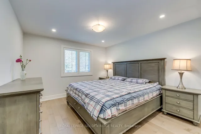 Additional property image - 2220 Elmhurst Ave