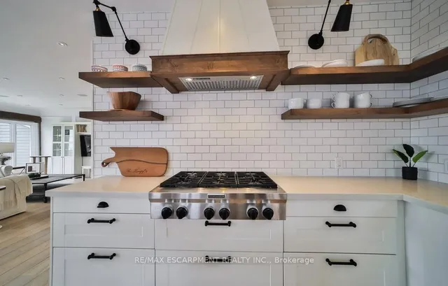 Additional property image - 4028 Millar Cres