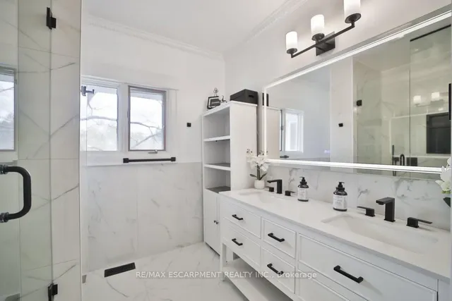 Additional property image - 4028 Millar Cres