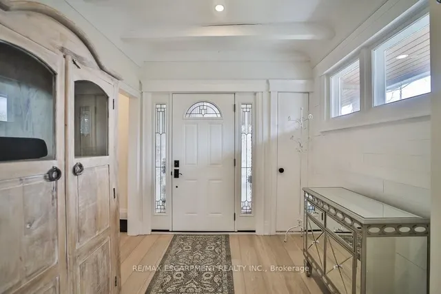 Additional property image - 4028 Millar Cres