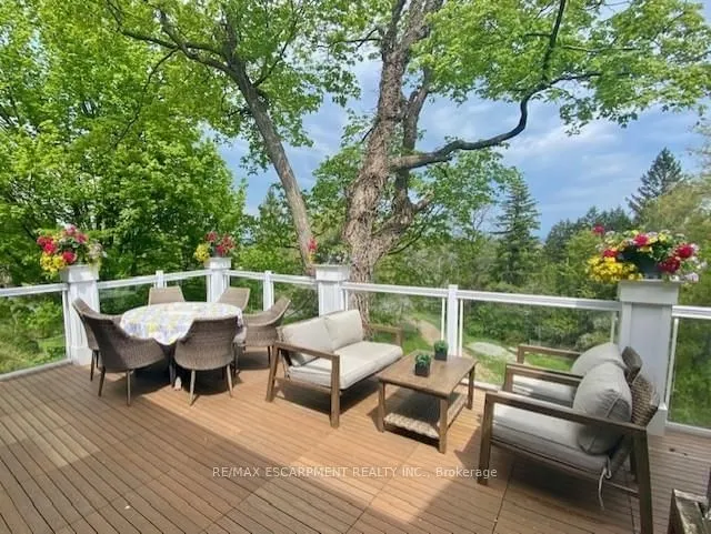 Additional property image - 4028 Millar Cres