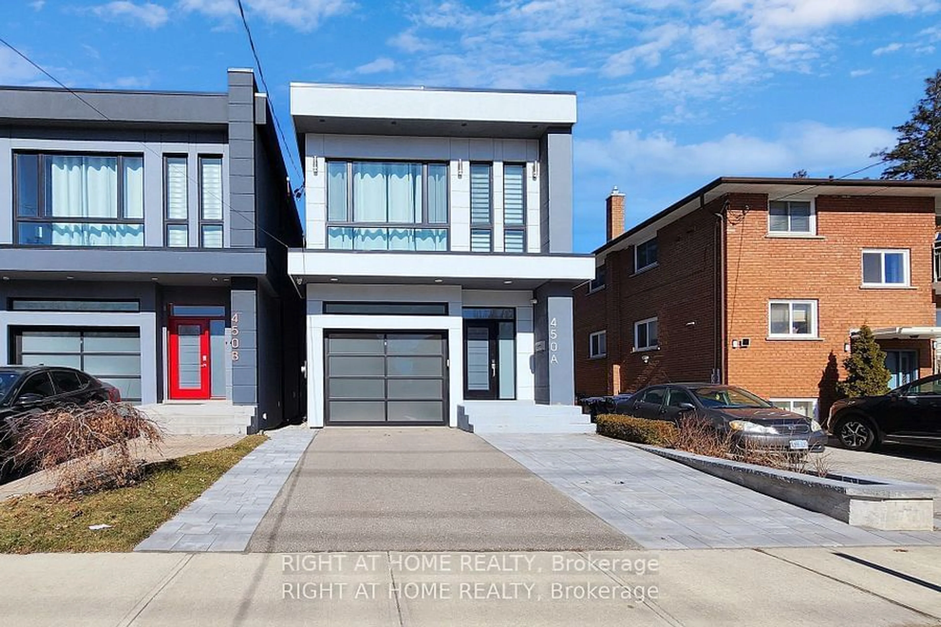 Home with brick exterior material for 450 A Valermo Dr, Toronto Ontario M8W 2M4