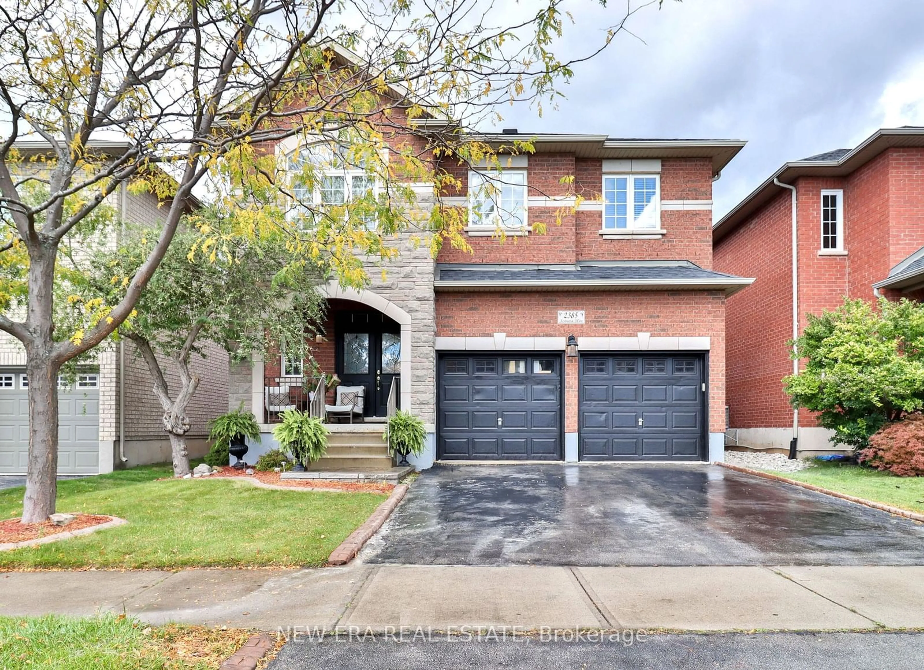 Home with brick exterior material for 2385 Sequoia Way, Oakville Ontario L6M 4V5